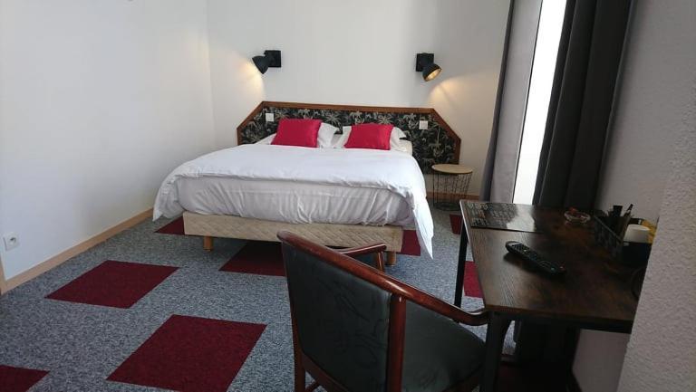 Verrieres  Hotel Les Deux Porches מראה חיצוני תמונה
