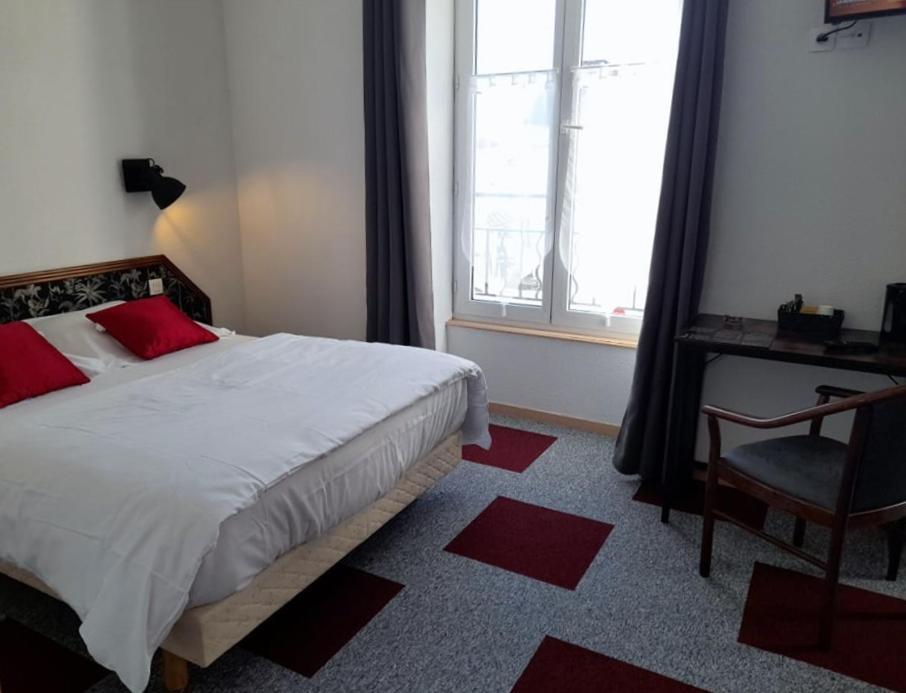 Verrieres  Hotel Les Deux Porches מראה חיצוני תמונה