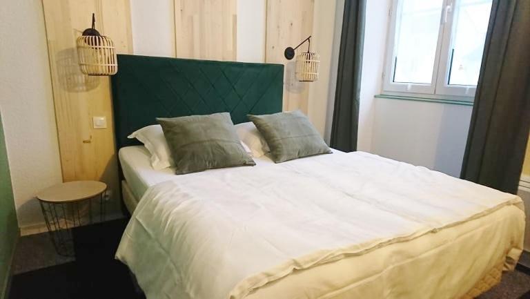 Verrieres  Hotel Les Deux Porches מראה חיצוני תמונה