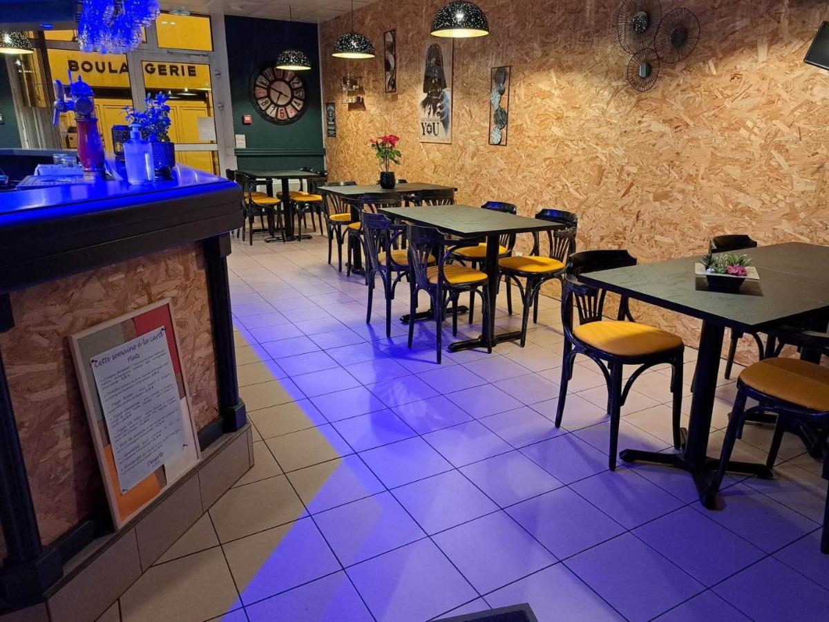 Verrieres  Hotel Les Deux Porches מראה חיצוני תמונה